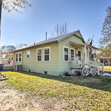 Charming Country Cottage, Walk To Main Street! Tomball Exteriér fotografie